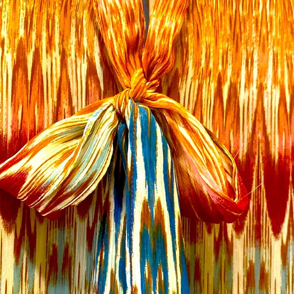 3/$15. A.n.a. petite L sleeveless top - Picture 2 of 7